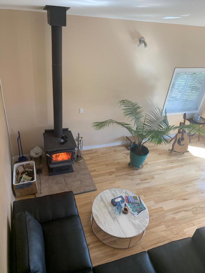 Salish B&B And Spa Уест Келоуна Екстериор снимка