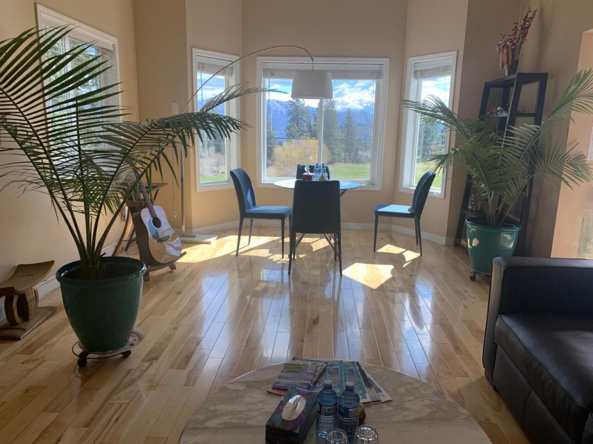 Salish B&B And Spa Уест Келоуна Екстериор снимка