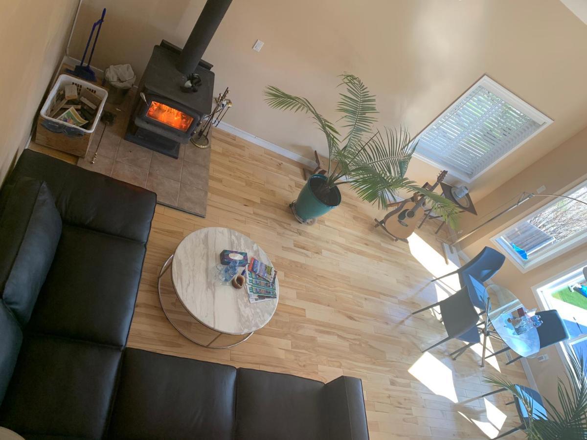 Salish B&B And Spa Уест Келоуна Екстериор снимка