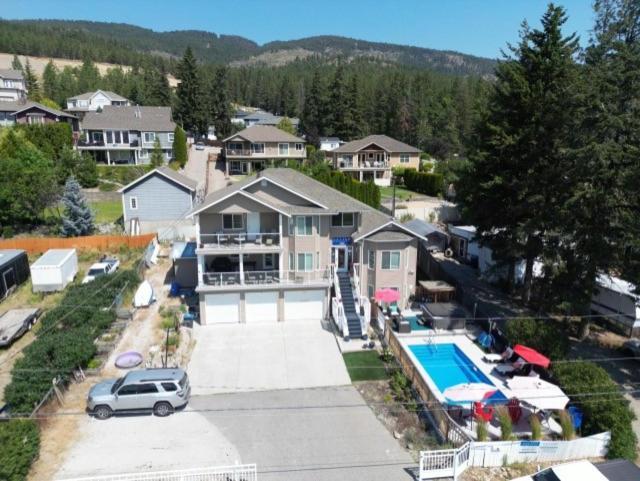 Salish B&B And Spa Уест Келоуна Екстериор снимка