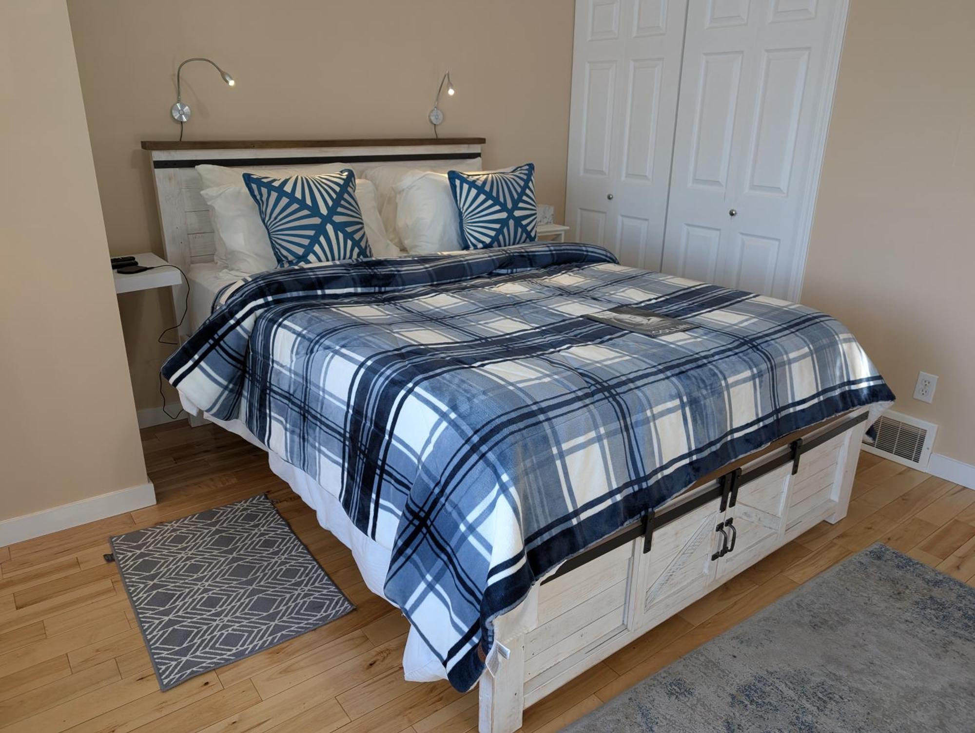 Salish B&B And Spa Уест Келоуна Екстериор снимка