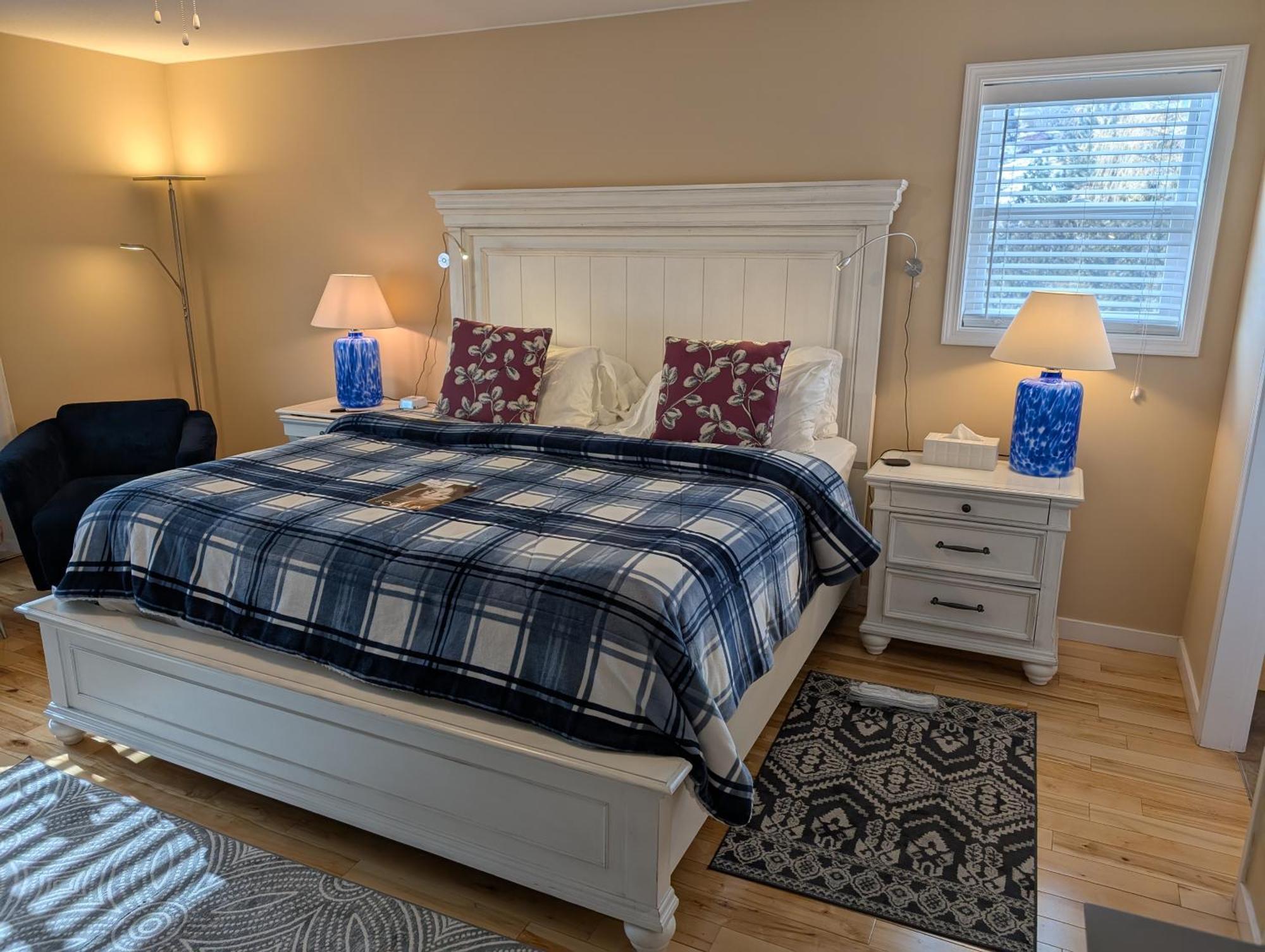 Salish B&B And Spa Уест Келоуна Екстериор снимка